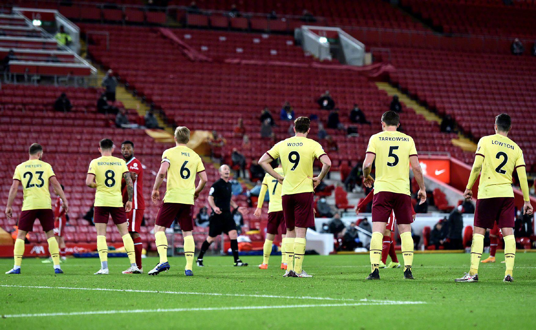 对于球迷和 对于球迷和