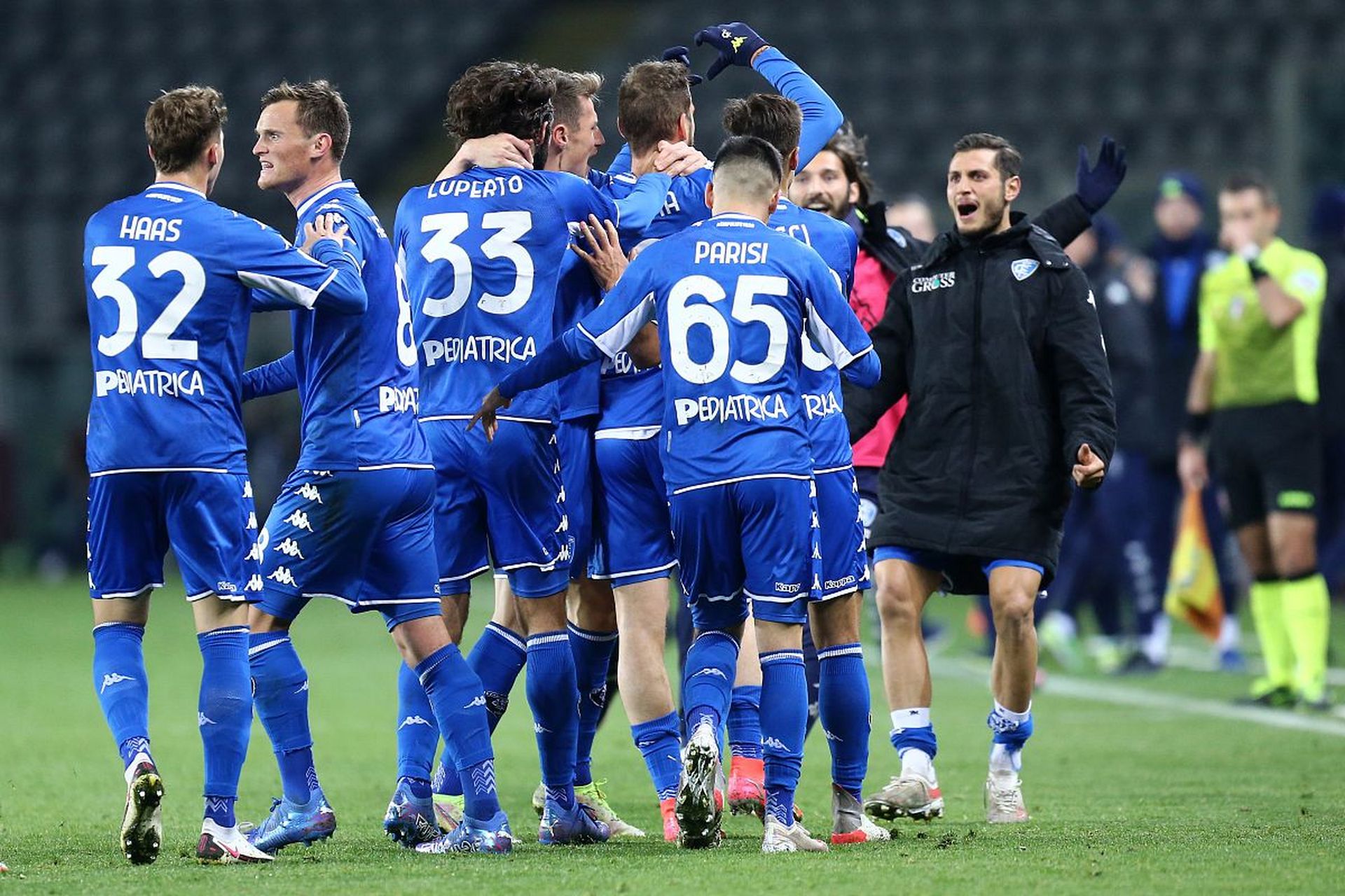 更是让他们 更是让他们